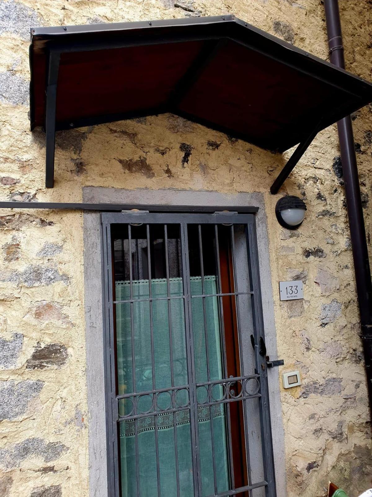 Vivere A Colori Bilocale Al Solivo Bagian luar foto