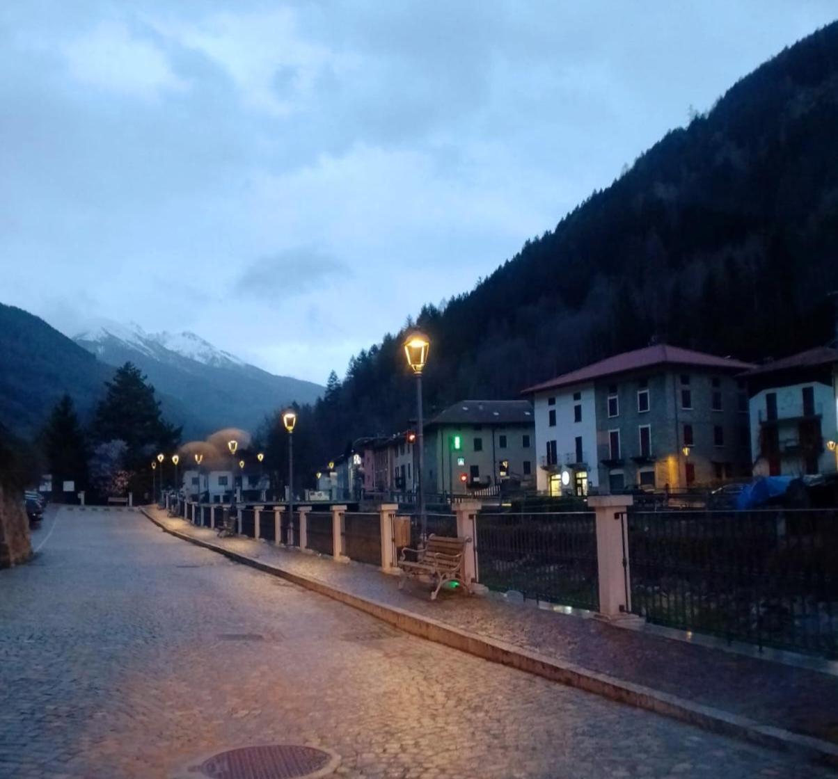 Vivere A Colori Bilocale Al Solivo Bagian luar foto