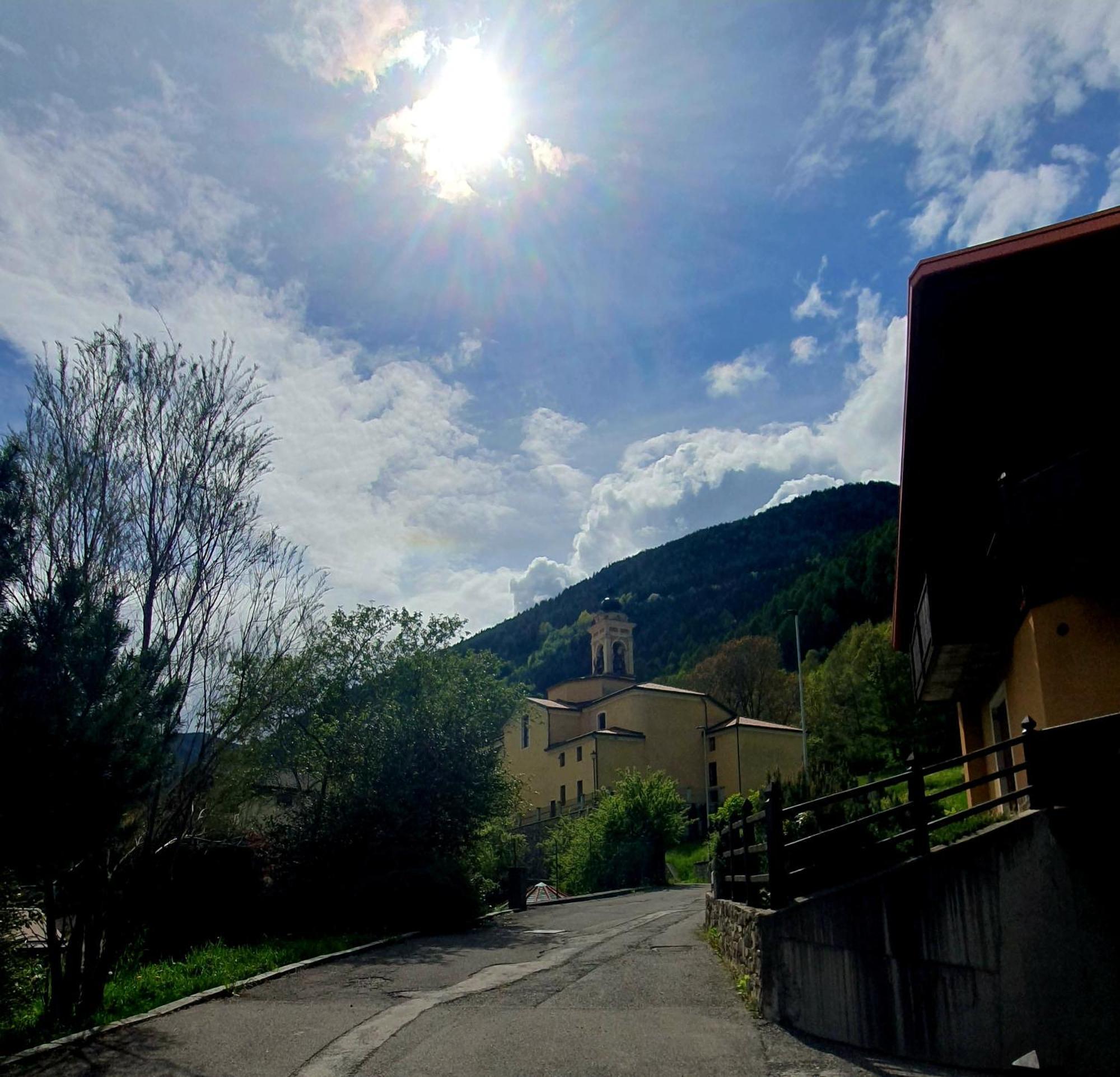 Vivere A Colori Bilocale Al Solivo Bagian luar foto